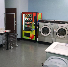 Clean Laundry Facility in San Diego, CA Clean Laundry Facility in San Diego, CA